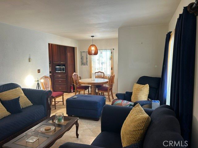 1301 S Castlegate, Compton, CA 90221