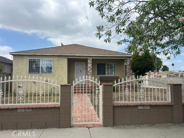 1301 S Castlegate, Compton, CA 90221
