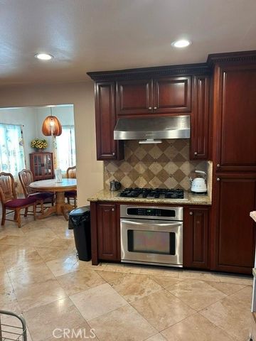 1301 S Castlegate, Compton, CA 90221