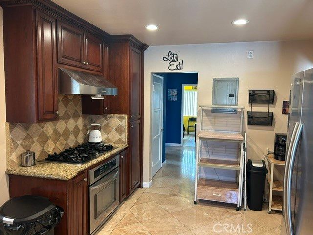 1301 S Castlegate, Compton, CA 90221