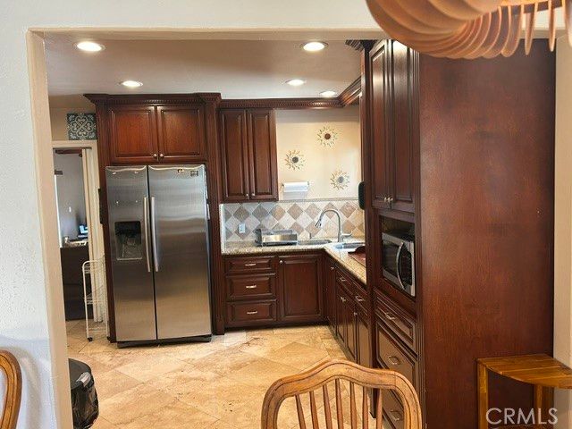 1301 S Castlegate, Compton, CA 90221