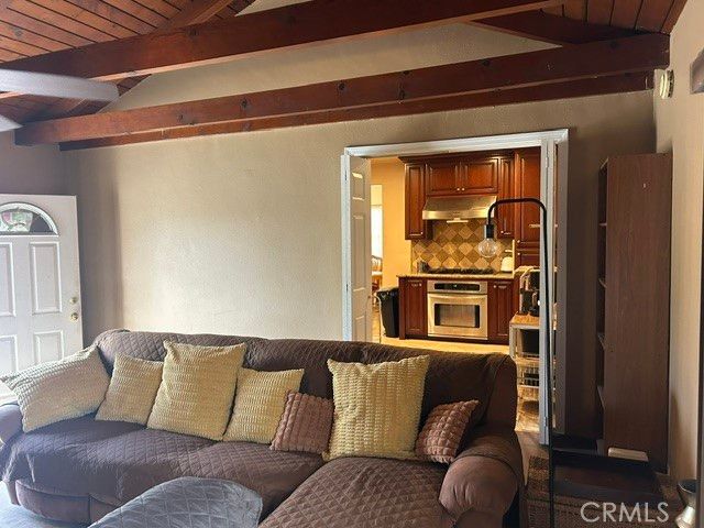 1301 S Castlegate, Compton, CA 90221