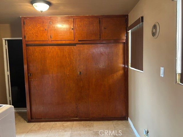 1301 S Castlegate, Compton, CA 90221
