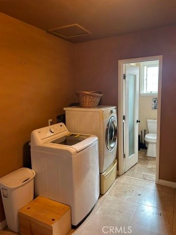1301 S Castlegate, Compton, CA 90221