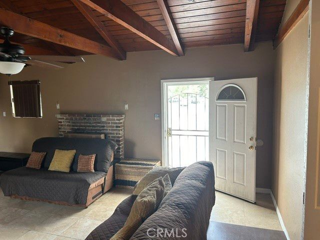 1301 S Castlegate, Compton, CA 90221
