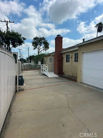 1301 S Castlegate, Compton, CA 90221