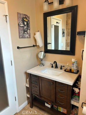 1301 S Castlegate, Compton, CA 90221