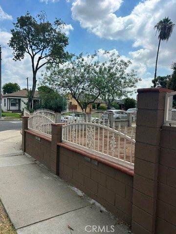 1301 S Castlegate, Compton, CA 90221