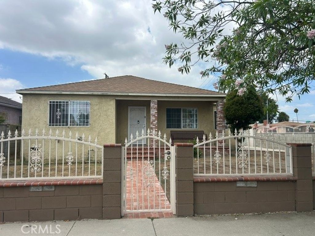 1301 S Castlegate, Compton, CA 90221 — photo 2