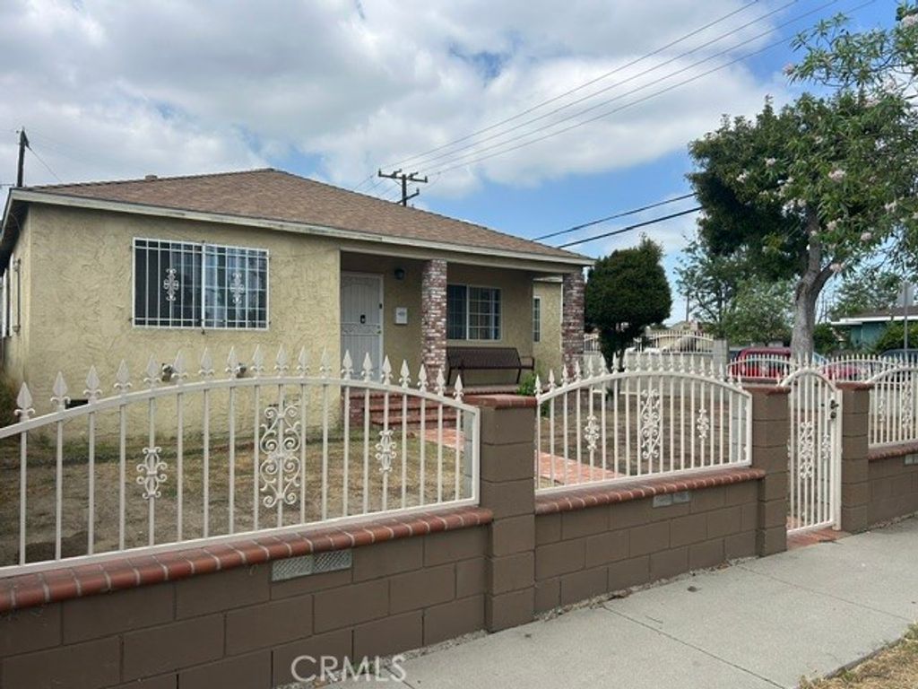 1301 S Castlegate, Compton, CA 90221 — photo 5