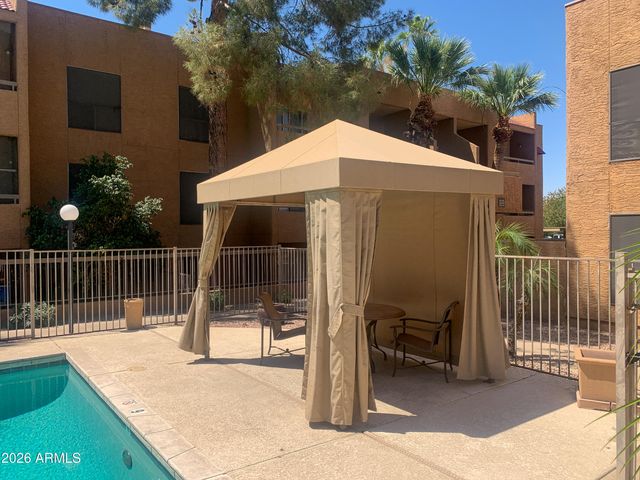 2625 E INDIAN SCHOOL Road 226, Phoenix, AZ 85016
