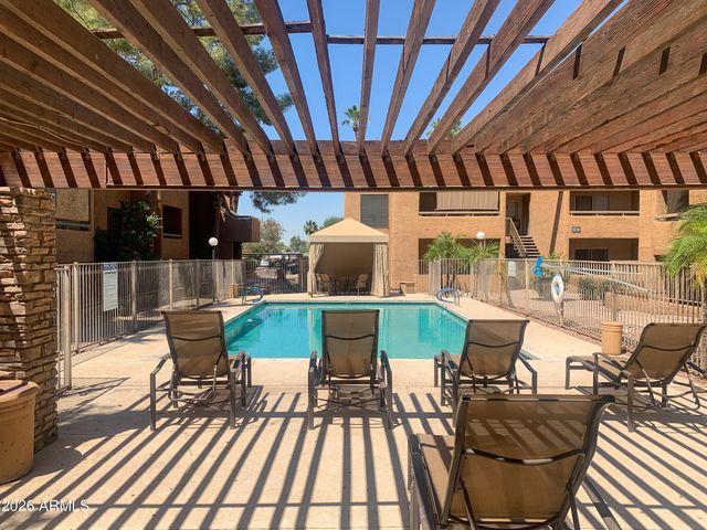 2625 E INDIAN SCHOOL Road 226, Phoenix, AZ 85016