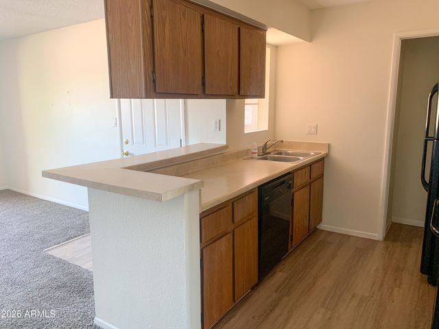 2625 E INDIAN SCHOOL Road 226, Phoenix, AZ 85016