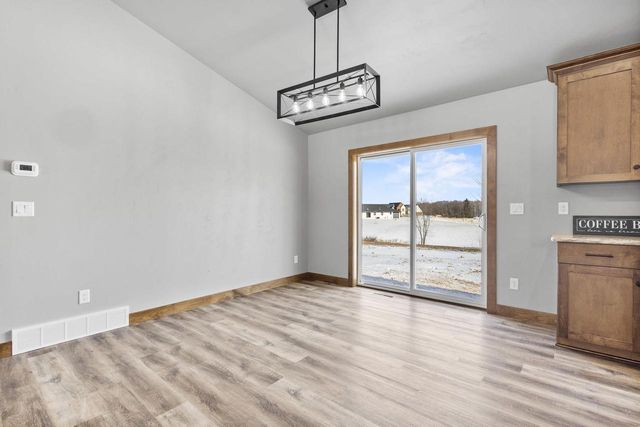 3382 LARGO RIDGE COURT, Green Bay, WI 54311