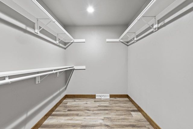 3382 LARGO RIDGE COURT, Green Bay, WI 54311