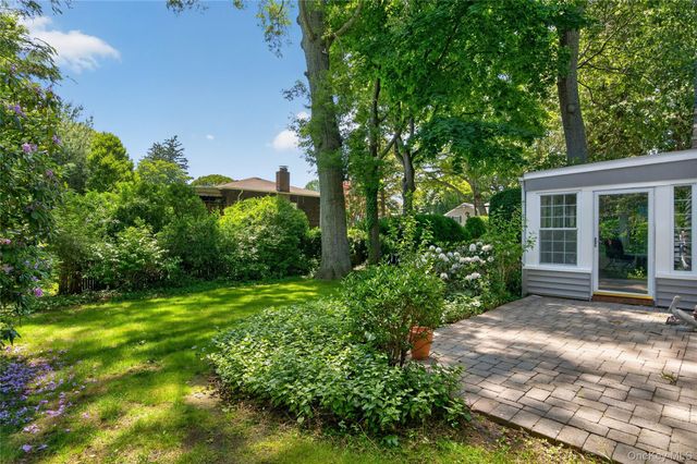 136 Lodge Avenue, Huntington Station, NY 11746