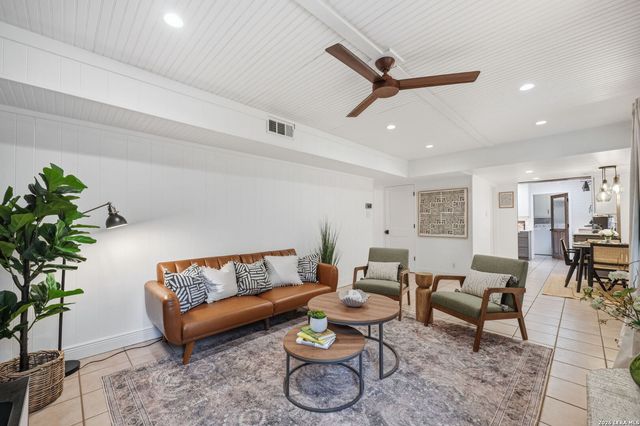 11015 Whisper Hollow St, San Antonio, TX 78230