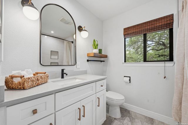 11015 Whisper Hollow St, San Antonio, TX 78230