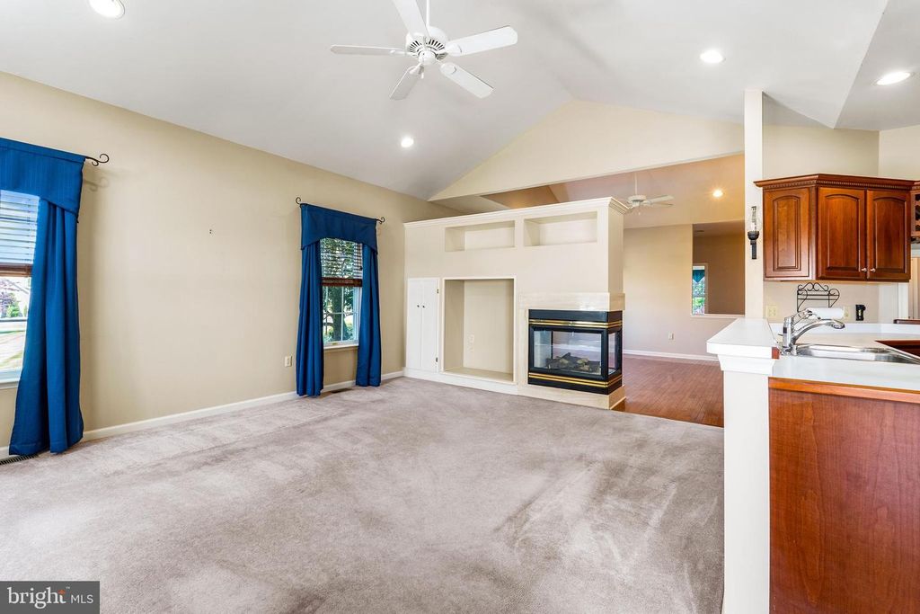 Image 12 of property listing at 122 WILLOW OAK CT, Elkton, MD 21921