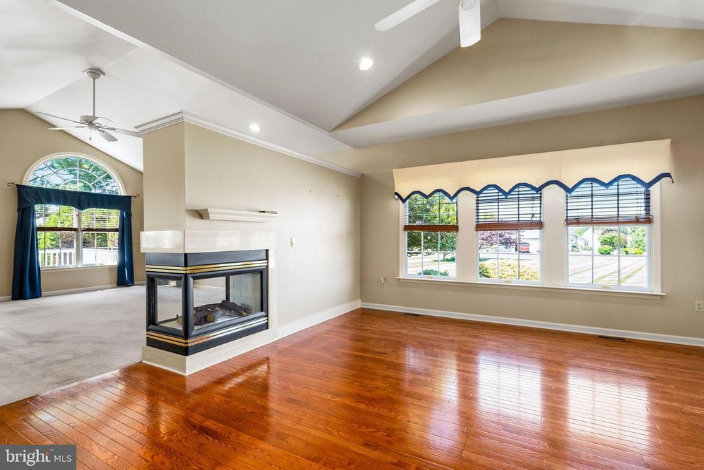 Image 14 of property listing at 122 WILLOW OAK CT, Elkton, MD 21921