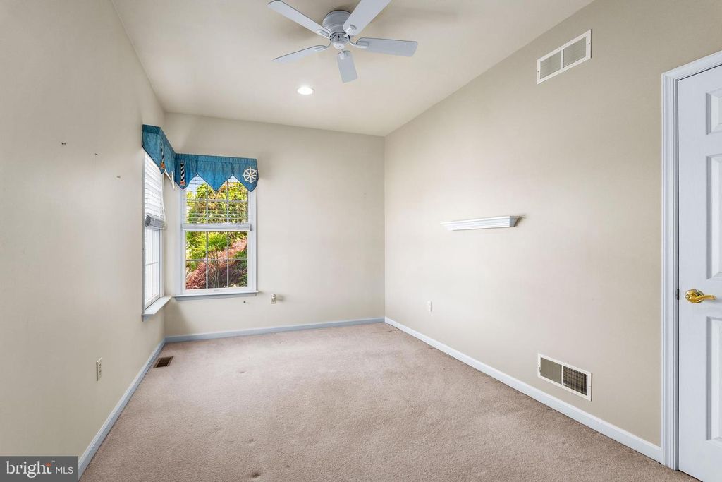 Image 23 of property listing at 122 WILLOW OAK CT, Elkton, MD 21921