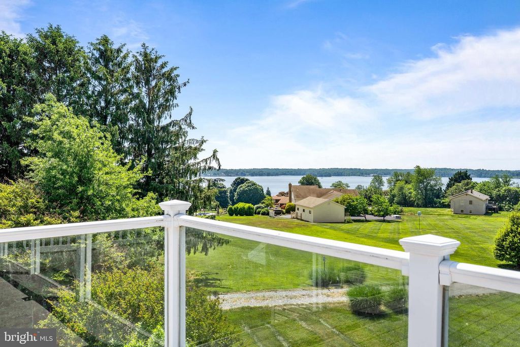 Image 3 of property listing at 122 WILLOW OAK CT, Elkton, MD 21921
