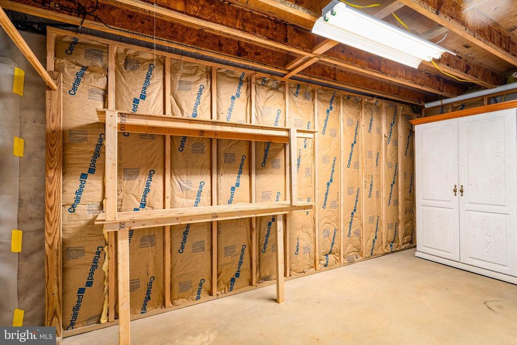 Image 38 of property listing at 122 WILLOW OAK CT, Elkton, MD 21921