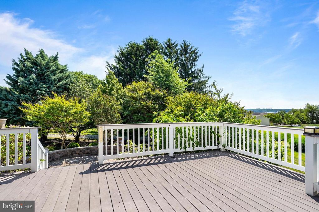 Image 43 of property listing at 122 WILLOW OAK CT, Elkton, MD 21921