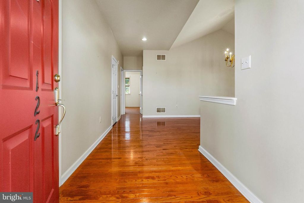Image 5 of property listing at 122 WILLOW OAK CT, Elkton, MD 21921