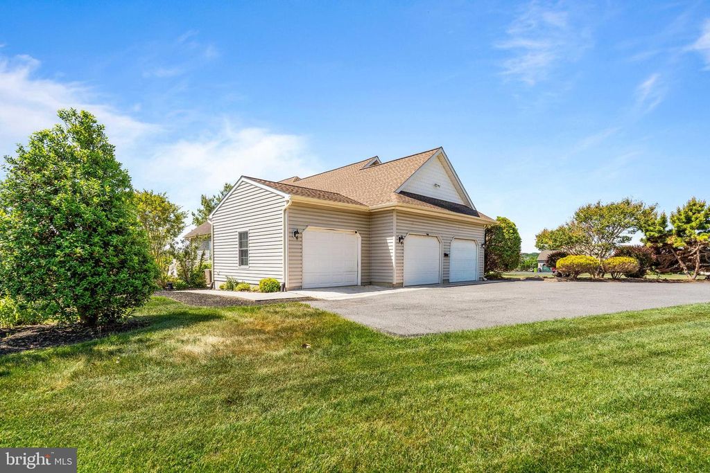 Image 52 of property listing at 122 WILLOW OAK CT, Elkton, MD 21921