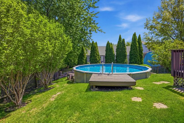 811 Westbury Drive, Algonquin, IL 60102