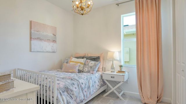 1738 Echelon Point Way NW, Palm Bay, FL 32907