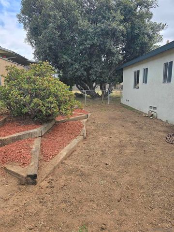 981 S Lincoln Ave, El Cajon, CA 92020