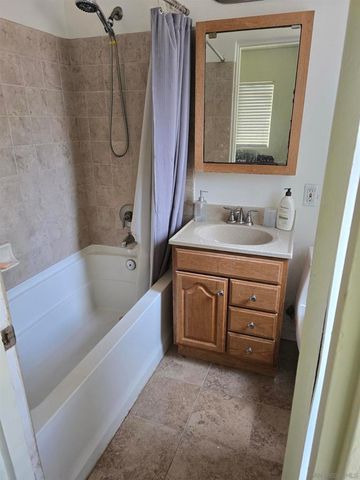 981 S Lincoln Ave, El Cajon, CA 92020