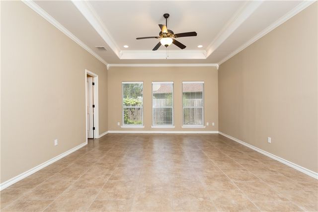5701 Loire Blvd, Corpus Christi, TX 78414