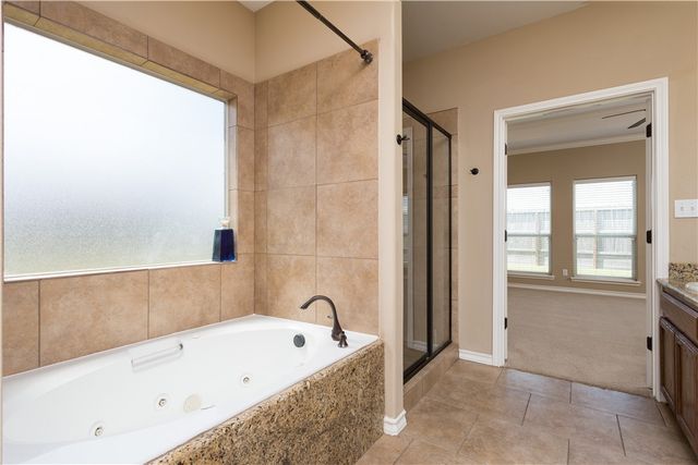 5701 Loire Blvd, Corpus Christi, TX 78414