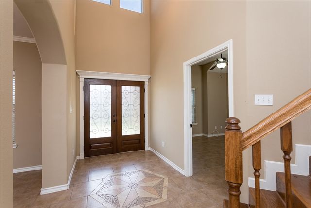 5701 Loire Blvd, Corpus Christi, TX 78414
