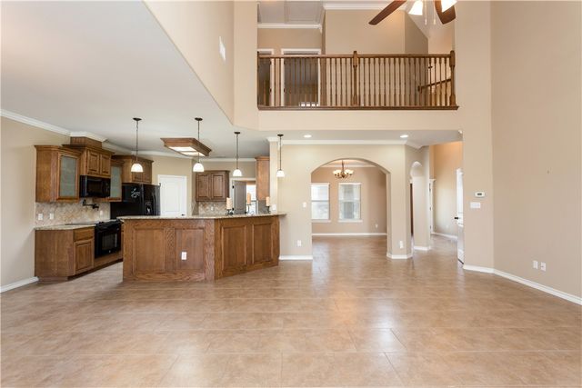5701 Loire Blvd, Corpus Christi, TX 78414