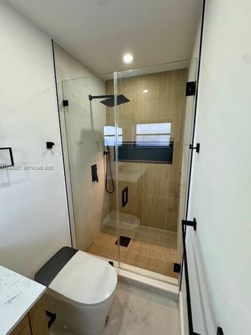 6844 SW 12th St, Pembroke Pines, FL 33023