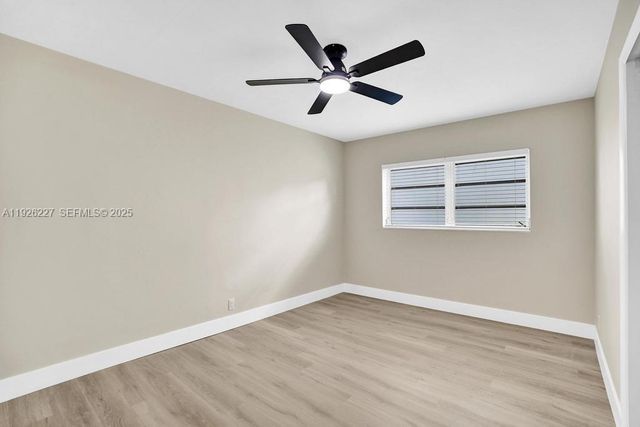 6844 SW 12th St, Pembroke Pines, FL 33023