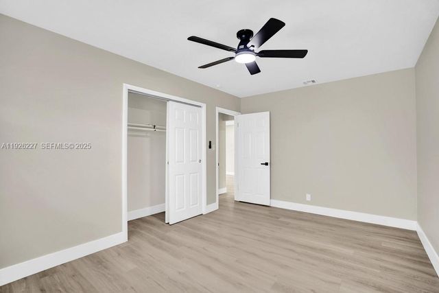 6844 SW 12th St, Pembroke Pines, FL 33023