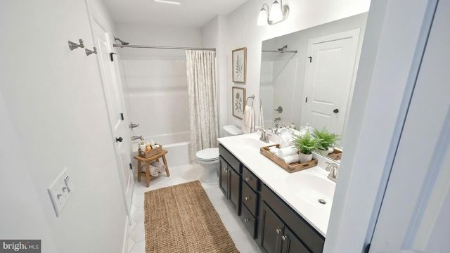 256 WEST VALLEY RD, Denver, PA 17517