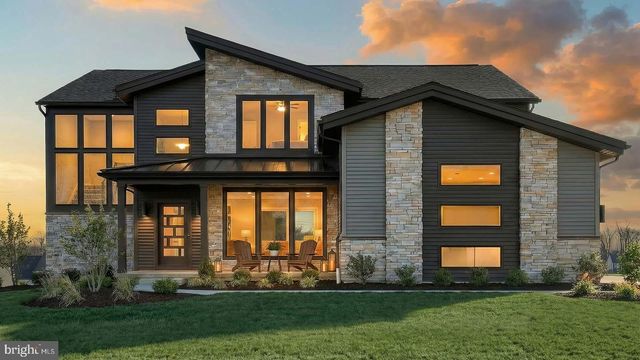 256 WEST VALLEY RD, Denver, PA 17517