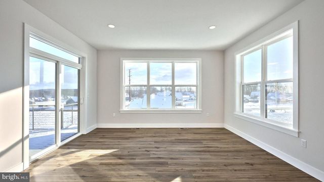 256 WEST VALLEY RD, Denver, PA 17517