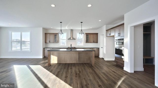 256 WEST VALLEY RD, Denver, PA 17517