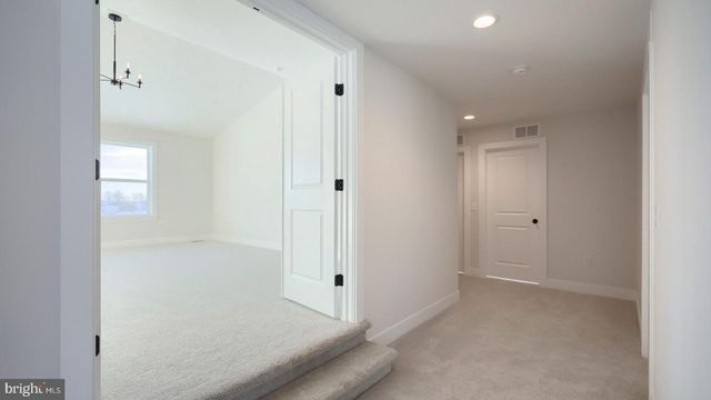 256 WEST VALLEY RD, Denver, PA 17517