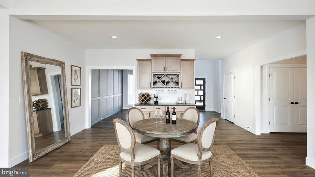 256 WEST VALLEY RD, Denver, PA 17517