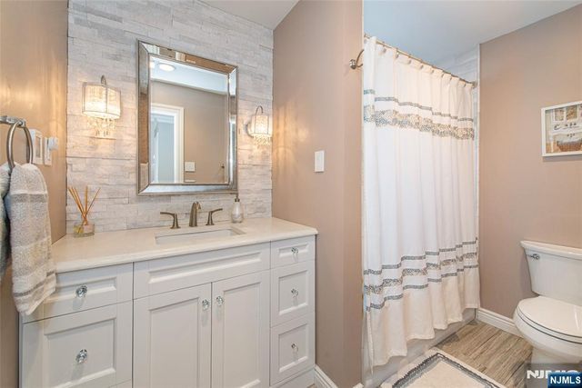 34 Templar Way, Par-troy Hills Twp., NJ 07054