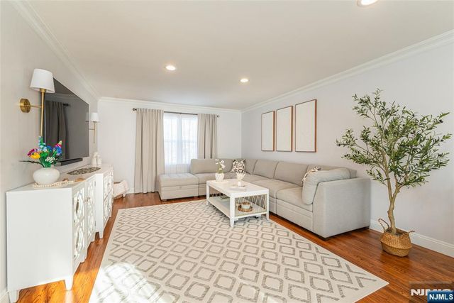 34 Templar Way, Par-troy Hills Twp., NJ 07054