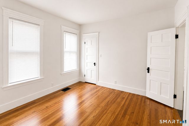 762 Howe Avenue 2nd fl, Shelton, CT 06484